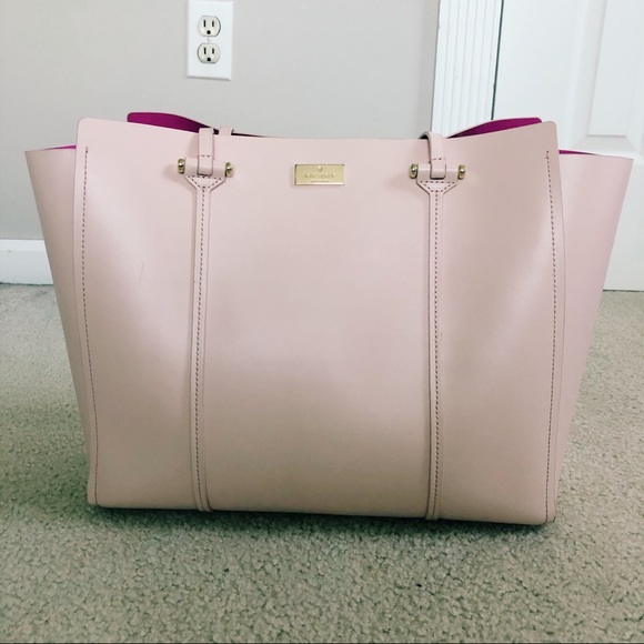 SOLD- FINAL SALE Kate Spade PURSE - Picture 2 of 8